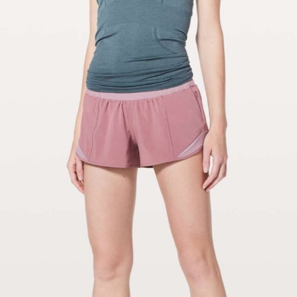 Lululemon sz 8 Athletica Lululemon Hotty Hot Short II 2.5" Figue Rose Blush VGUC